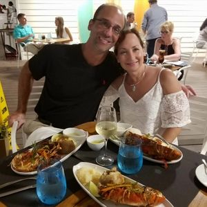 Meet your Posher, Elise